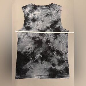 DSG Black and Gray Tie-Dye Crop Top